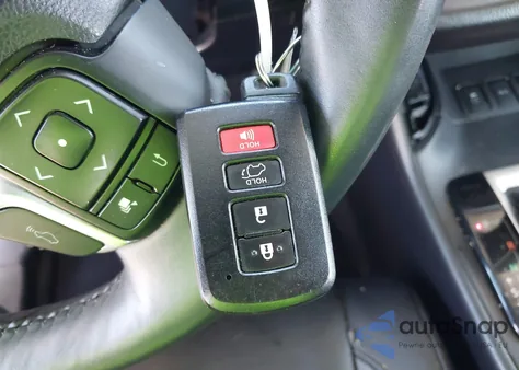 2014 Toyota Highlander Limited Platinum V6 z USA, uszkodzony, nr VIN 5TDDKRFH6ES023817